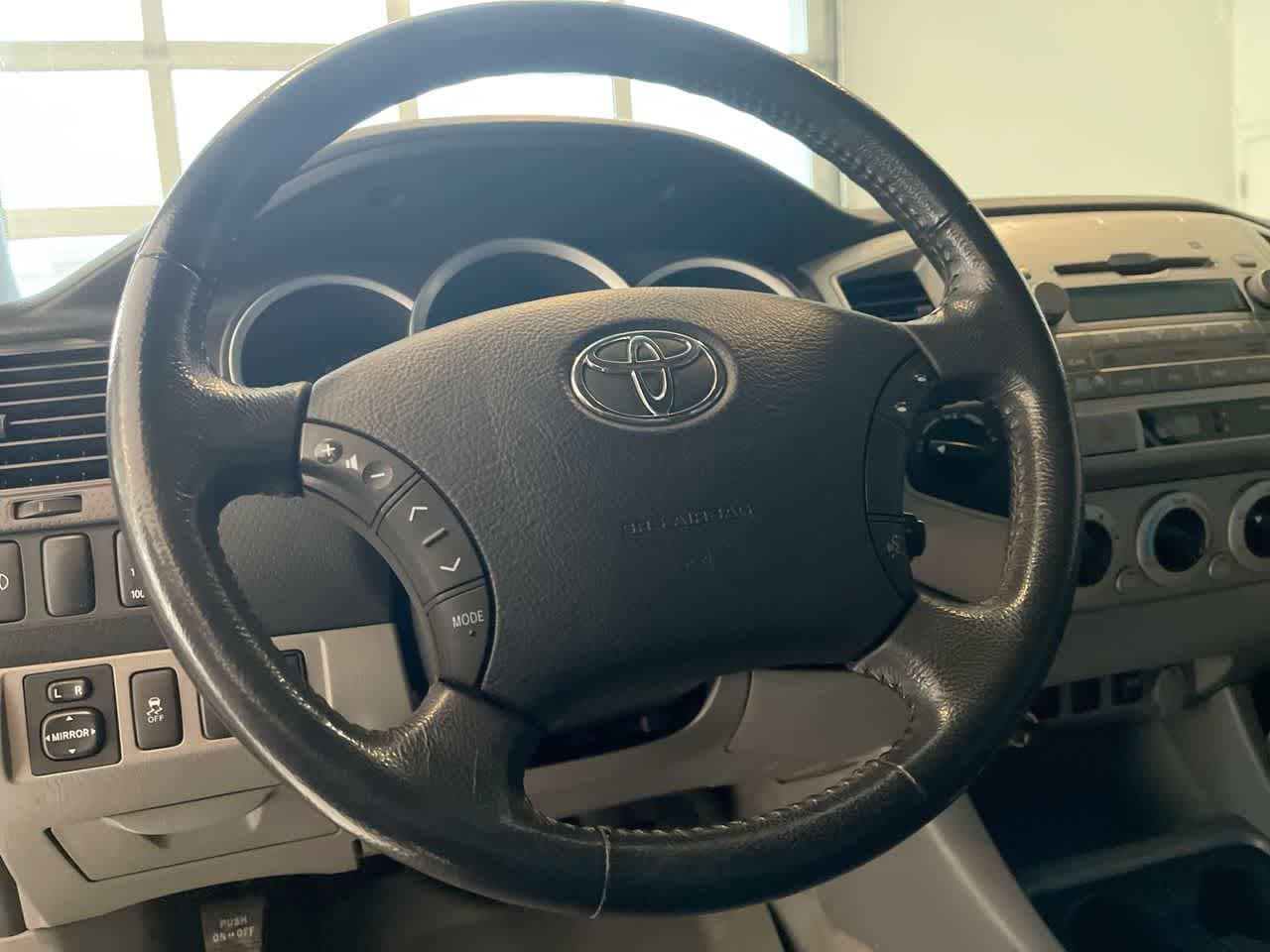 Thumbnail: 2011 Toyota Tacoma - 14