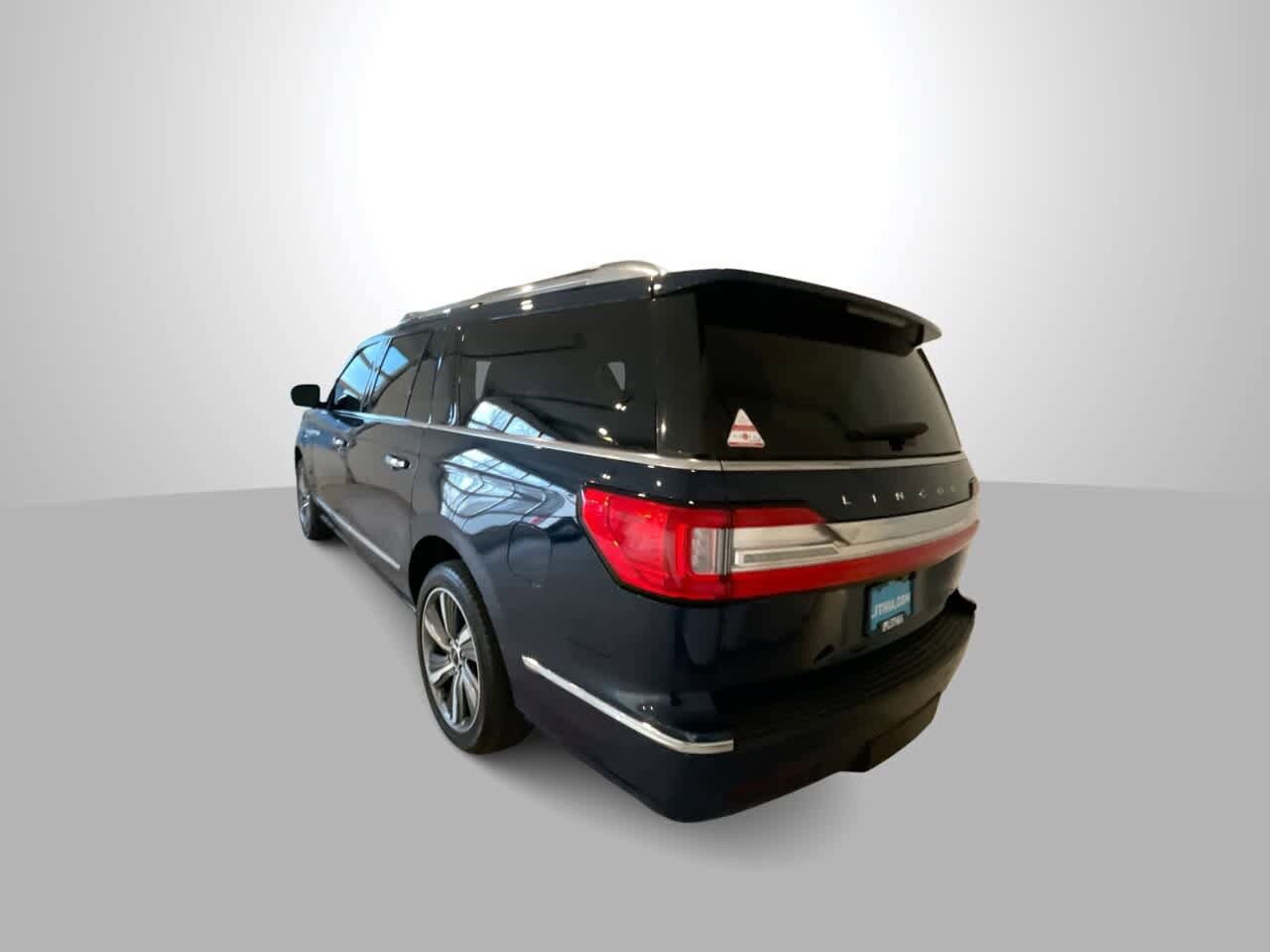 Thumbnail: 2019 Lincoln Navigator L - 6