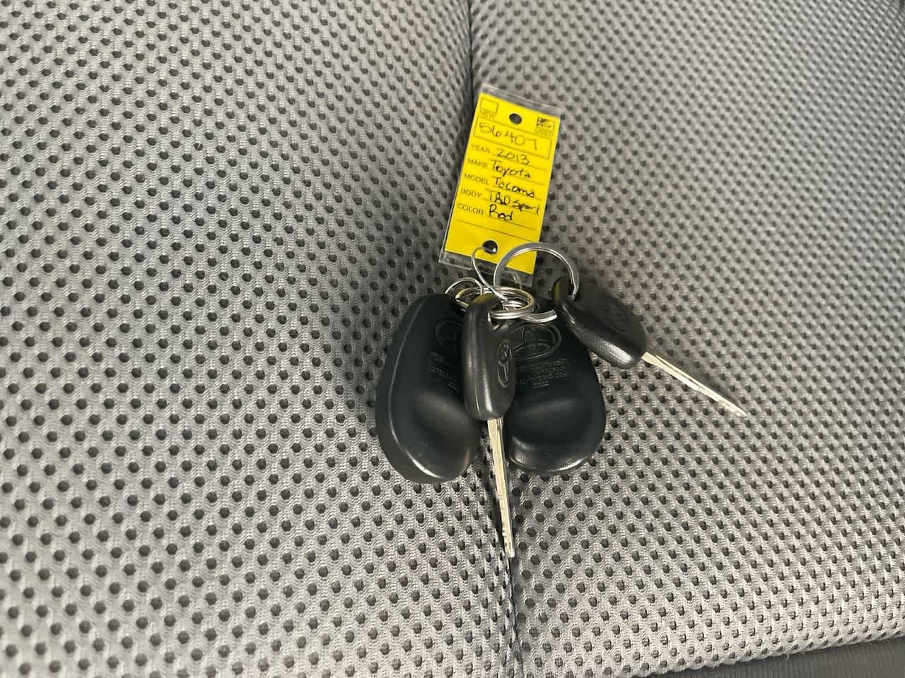 Thumbnail: 2013 Toyota Tacoma - 26