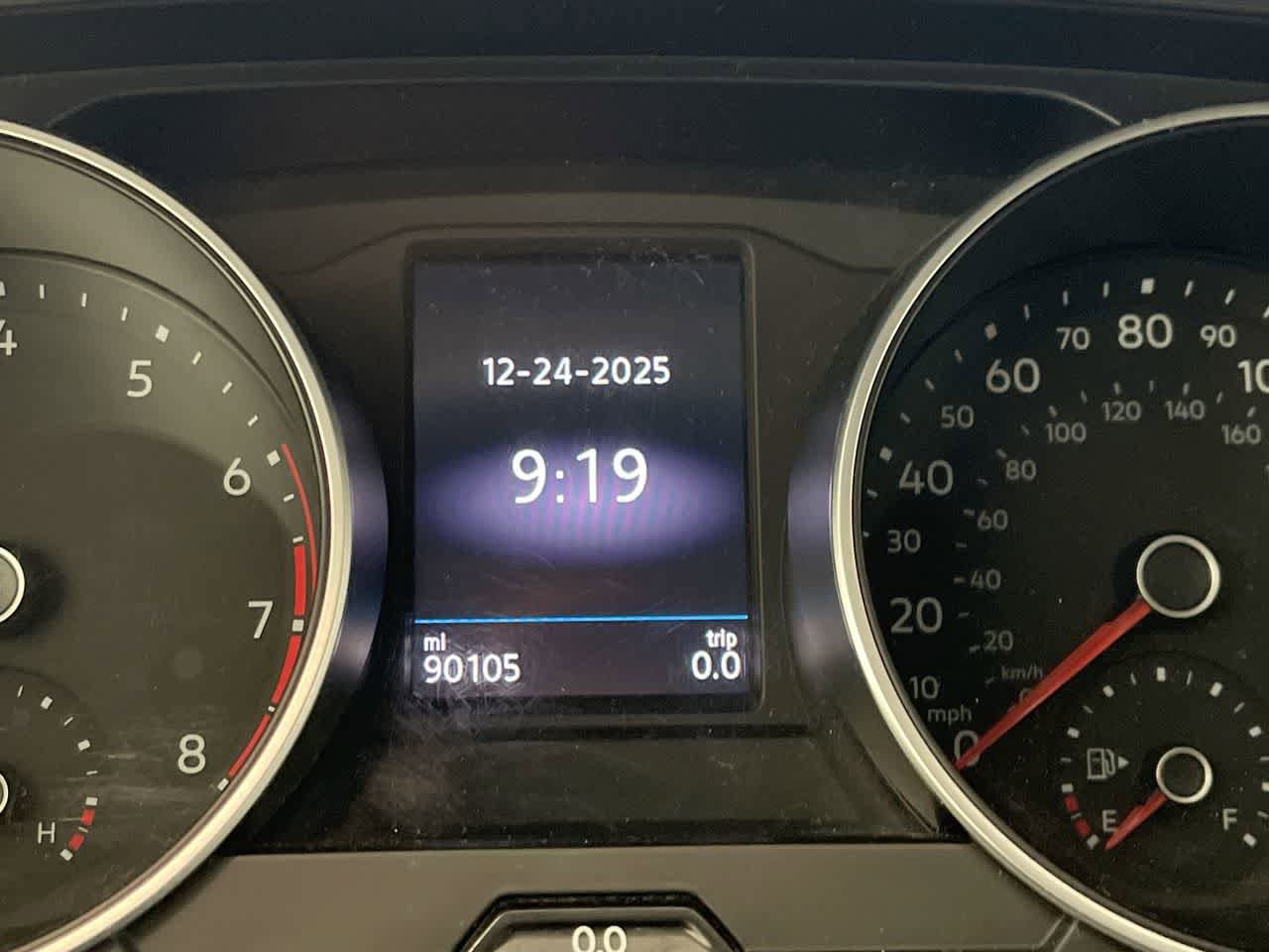 Thumbnail: 2021 Volkswagen Tiguan - 16