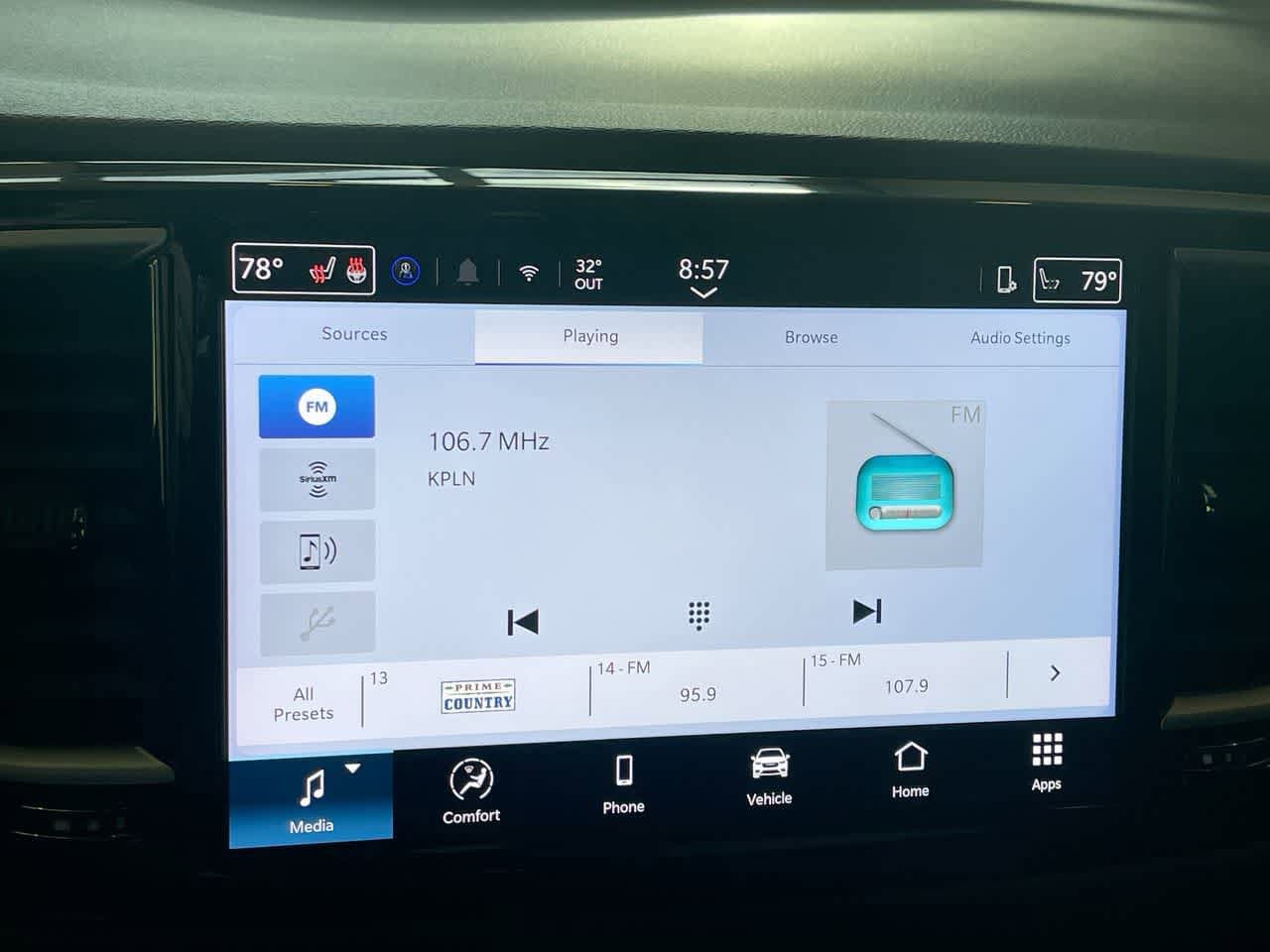 Thumbnail: 2025 Chrysler Pacifica - 16