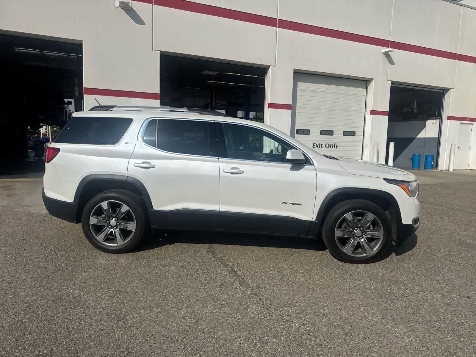 Thumbnail: 2017 GMC Acadia - 4