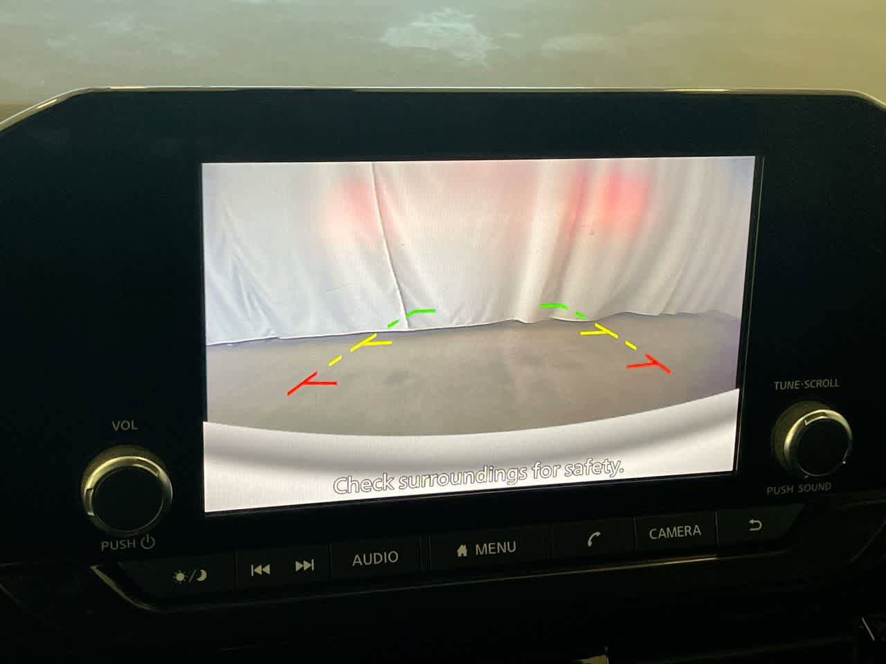 Thumbnail: 2022 Nissan Pathfinder - 17