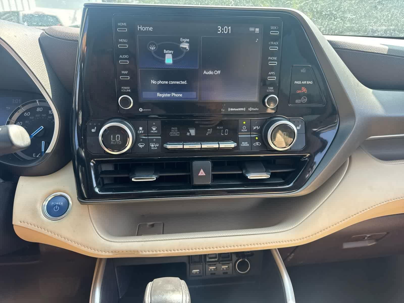 Thumbnail: 2021 Toyota Highlander - 36