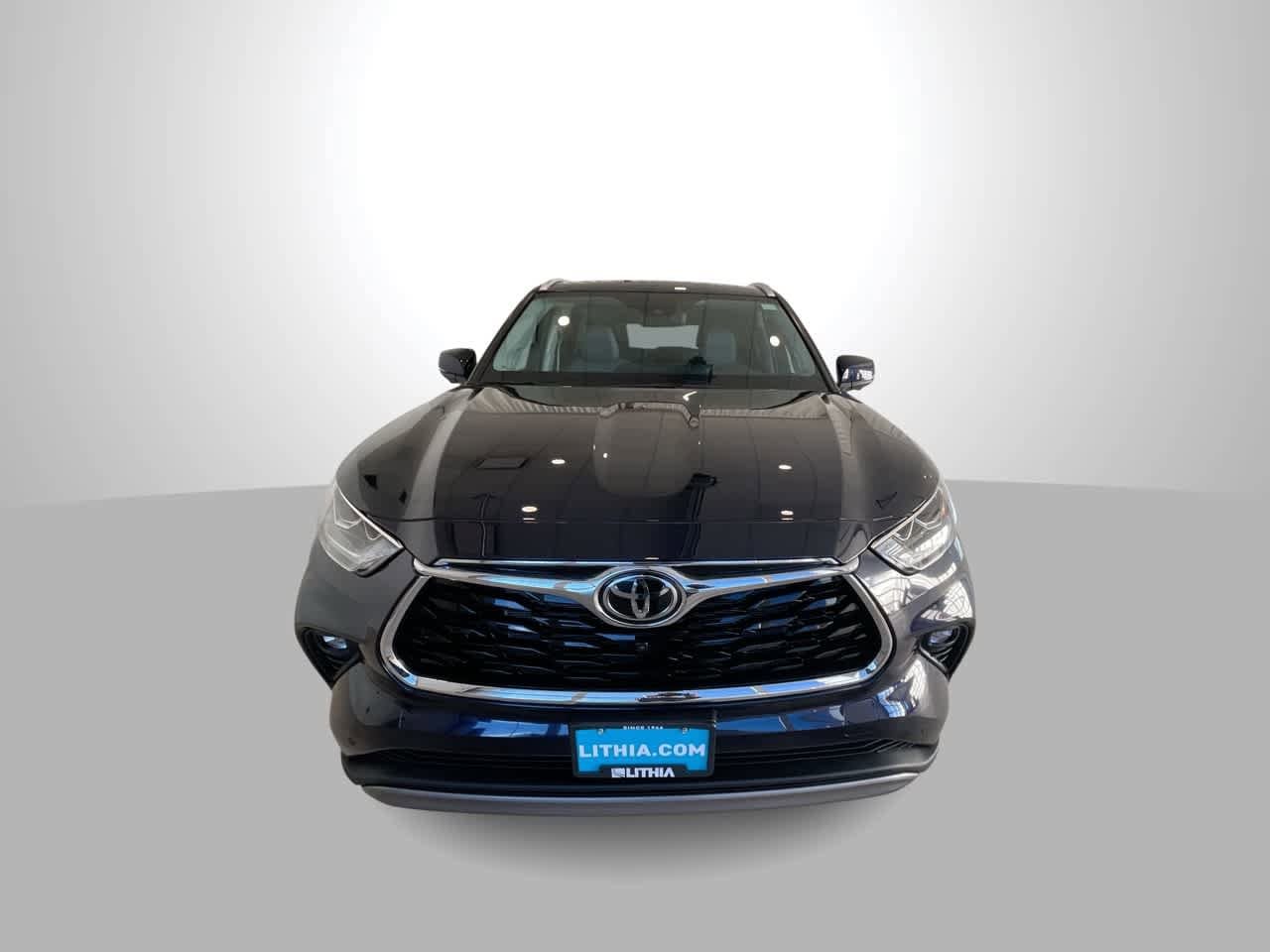 Thumbnail: 2026 Toyota Highlander - 3