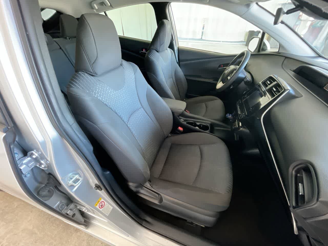 Thumbnail: 2017 Toyota Prius - 23