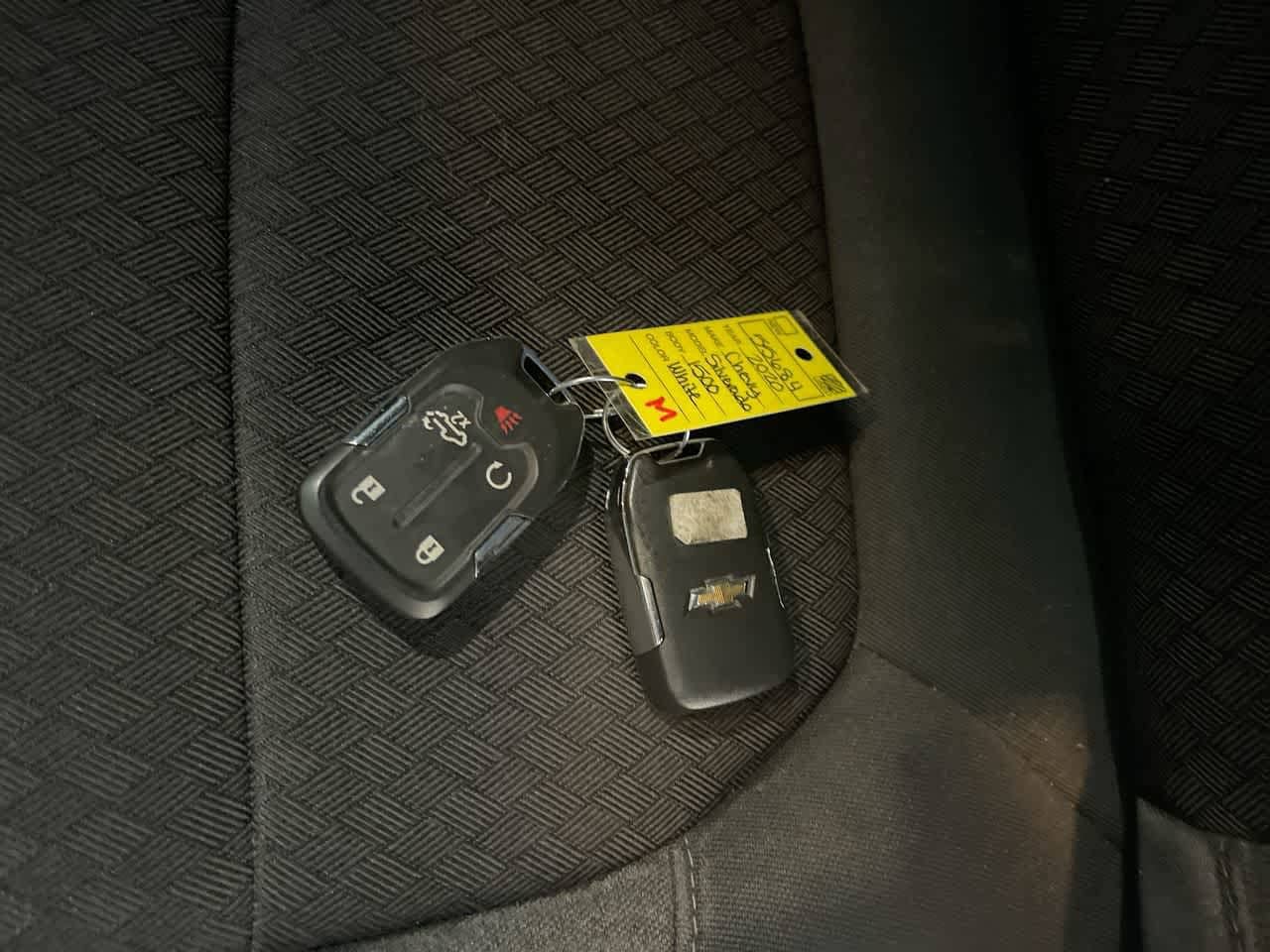 Thumbnail: 2020 Chevrolet Silverado 1500 - 26