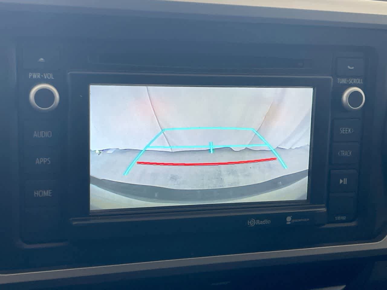 Thumbnail: 2016 Toyota Tacoma - 17