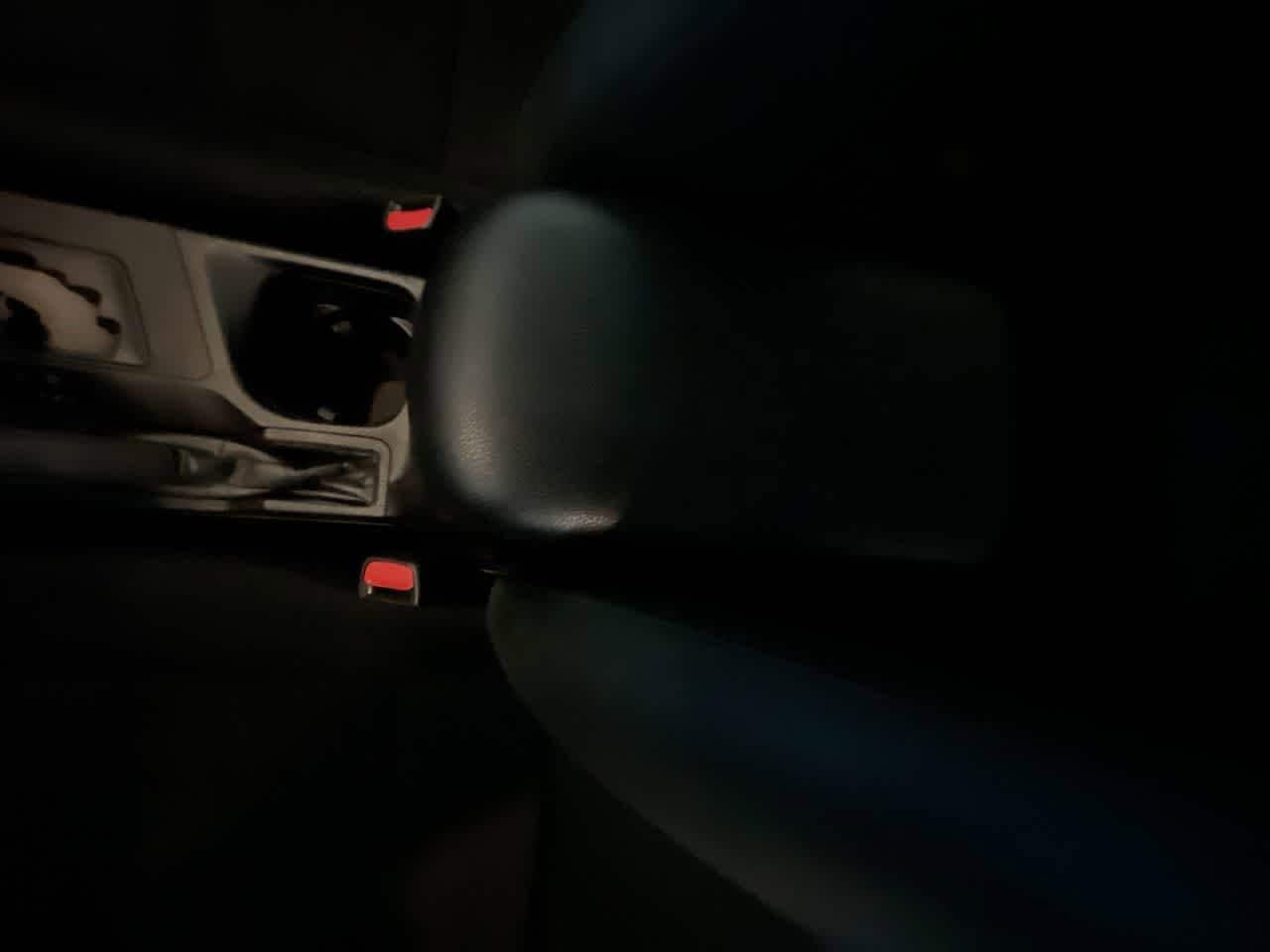 Thumbnail: 2016 Toyota RAV4 - 20