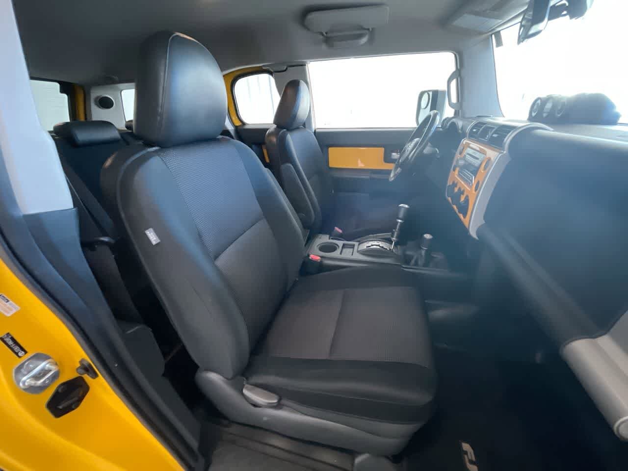 Thumbnail: 2009 Toyota FJ Cruiser - 23