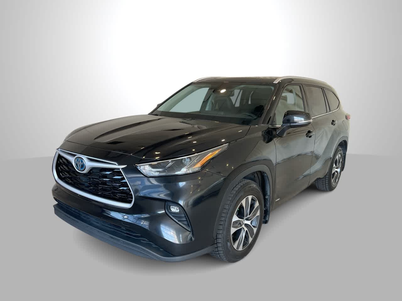 Thumbnail: 2022 Toyota Highlander - 1