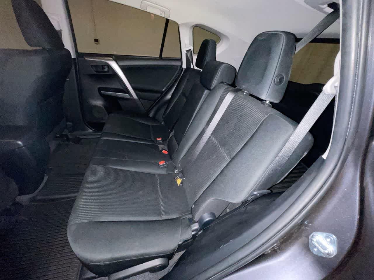 Thumbnail: 2017 Toyota RAV4 - 21