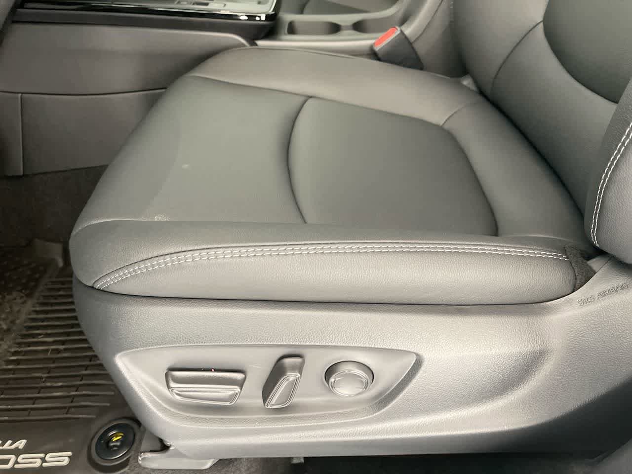 Thumbnail: 2026 Toyota Corolla Cross - 12