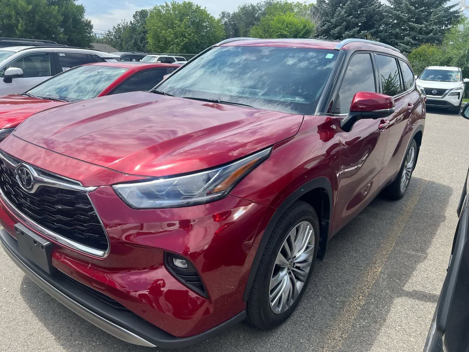 Thumbnail: 2023 Toyota Highlander - 2