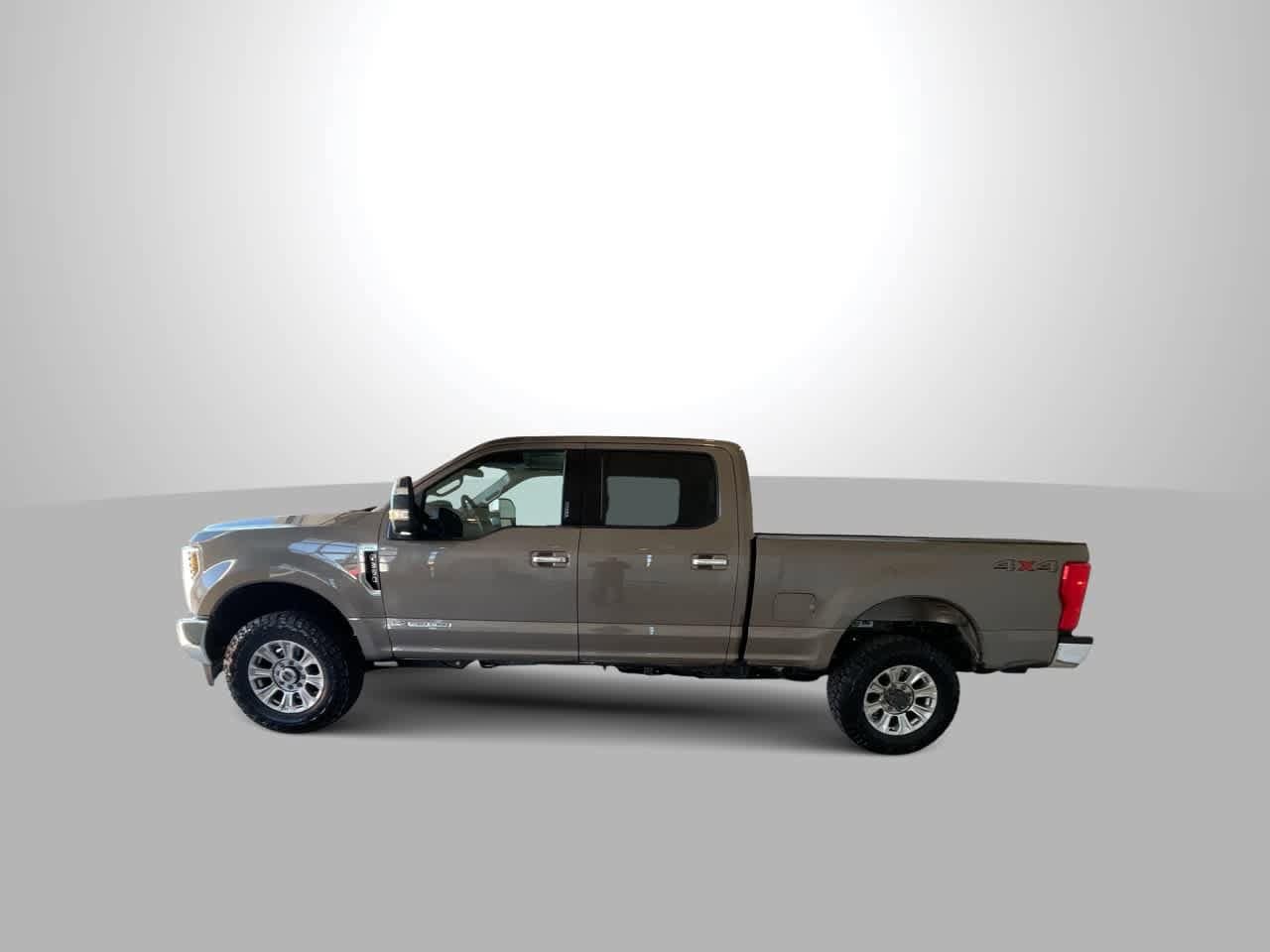 Thumbnail: 2018 Ford Econoline - 5