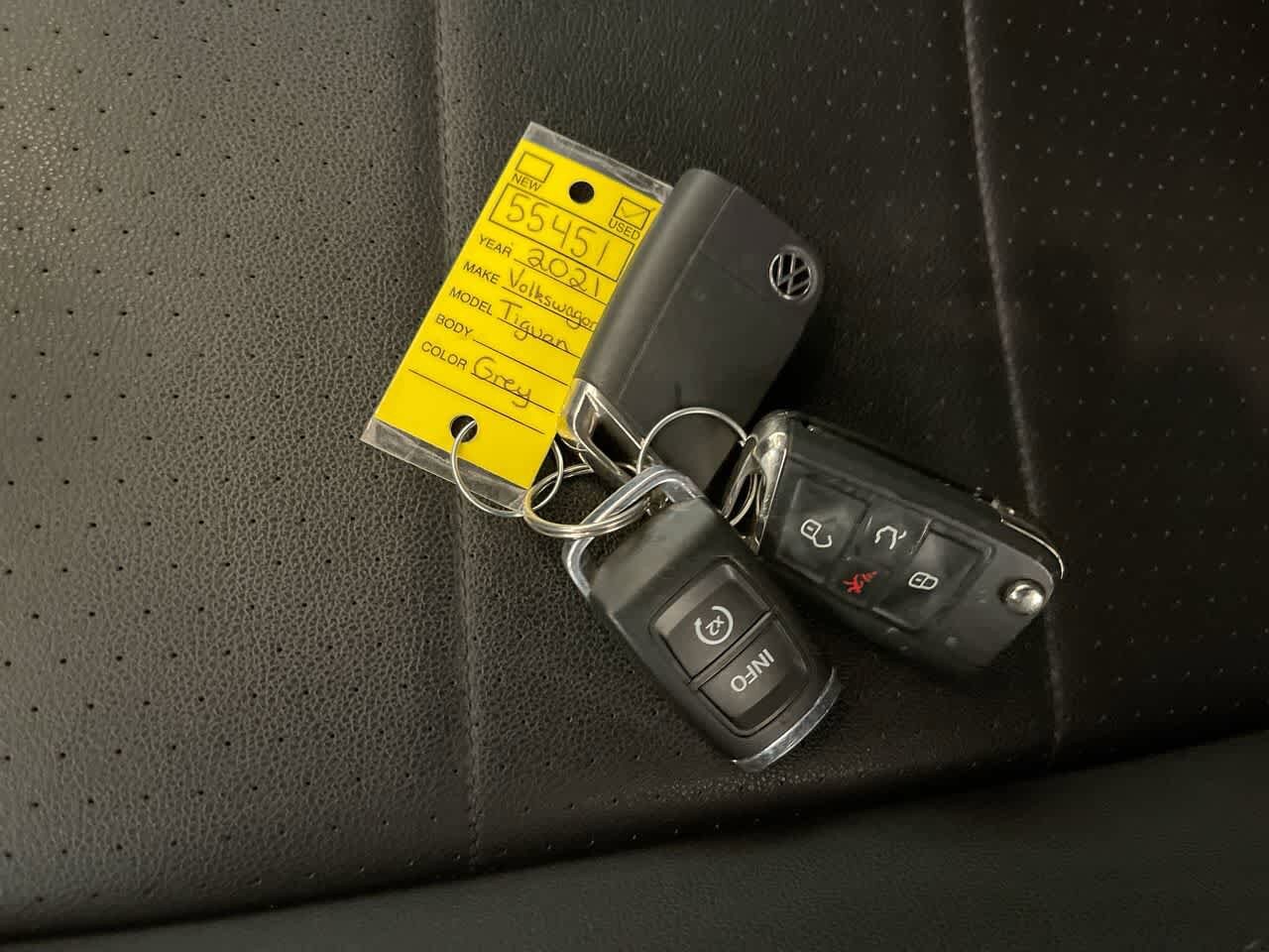 Thumbnail: 2021 Volkswagen Tiguan - 26