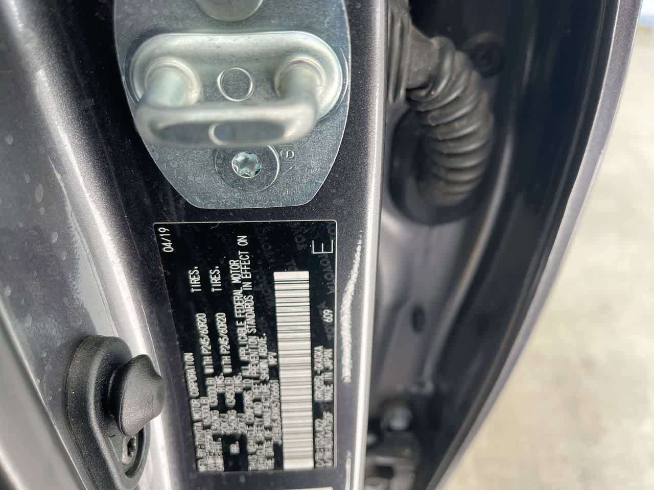 Thumbnail: 2019 Toyota 4Runner - 28