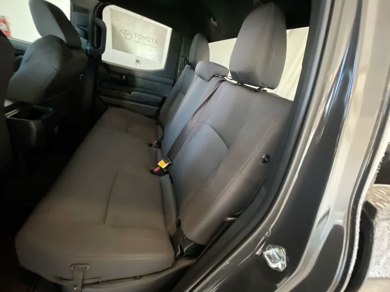 2026 Toyota Tacoma SR5 - Photo 22