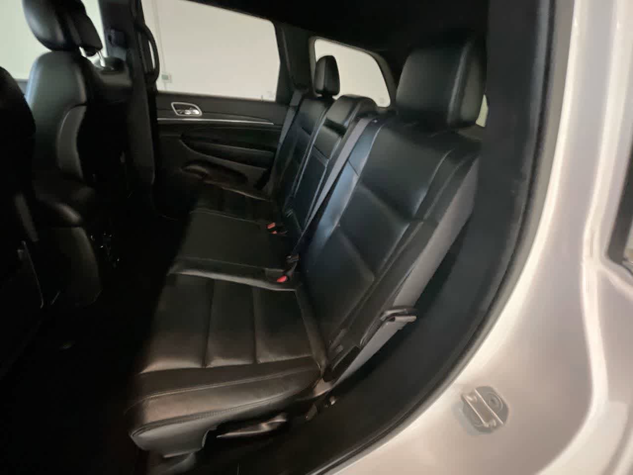 Thumbnail: 2021 Jeep Grand Cherokee - 23