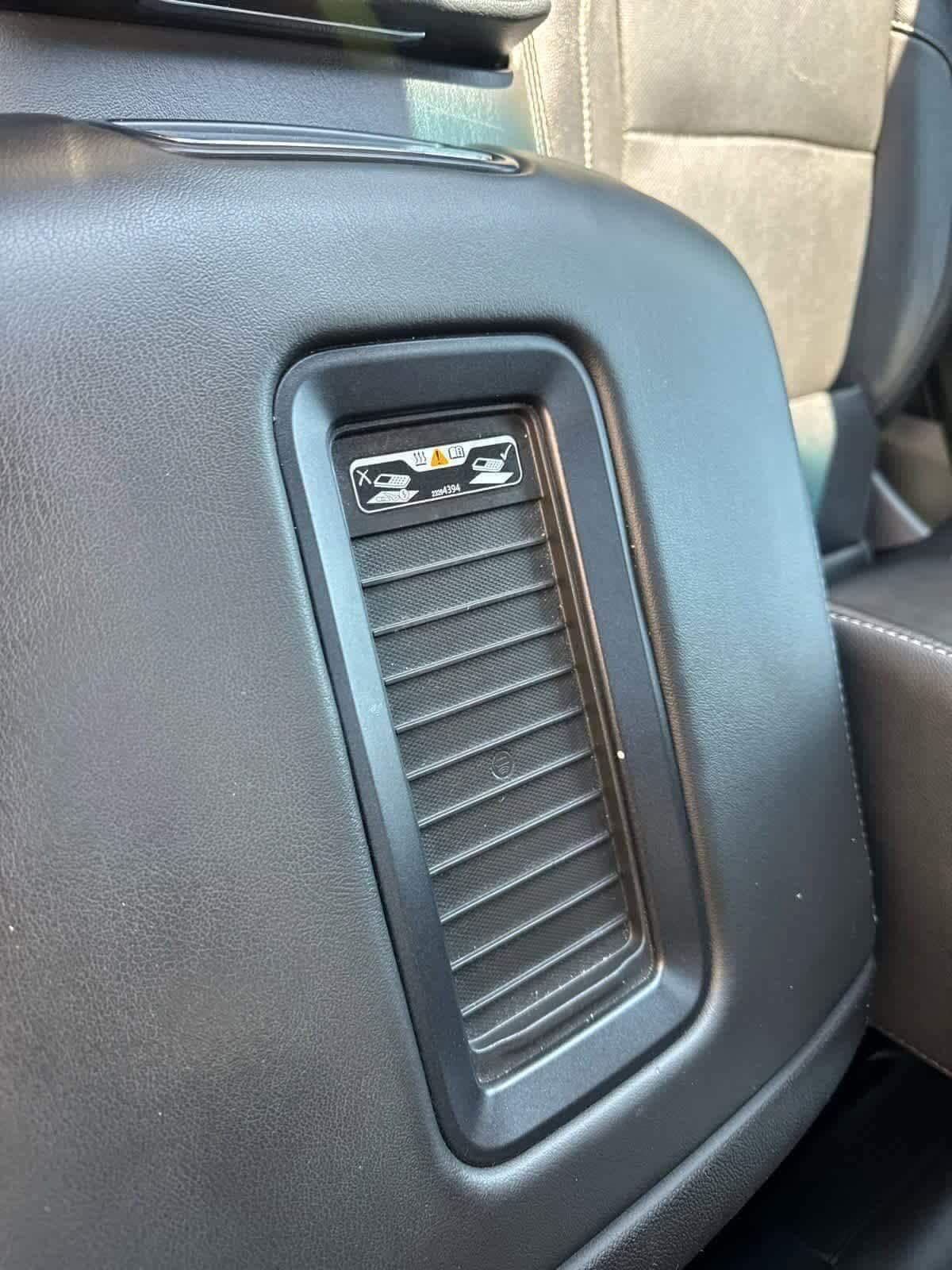 Thumbnail: 2018 Chevrolet Tahoe - 34