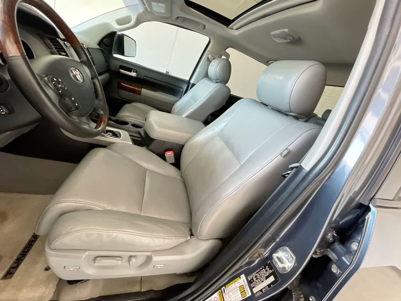 Thumbnail: 2010 Toyota Tundra - 11