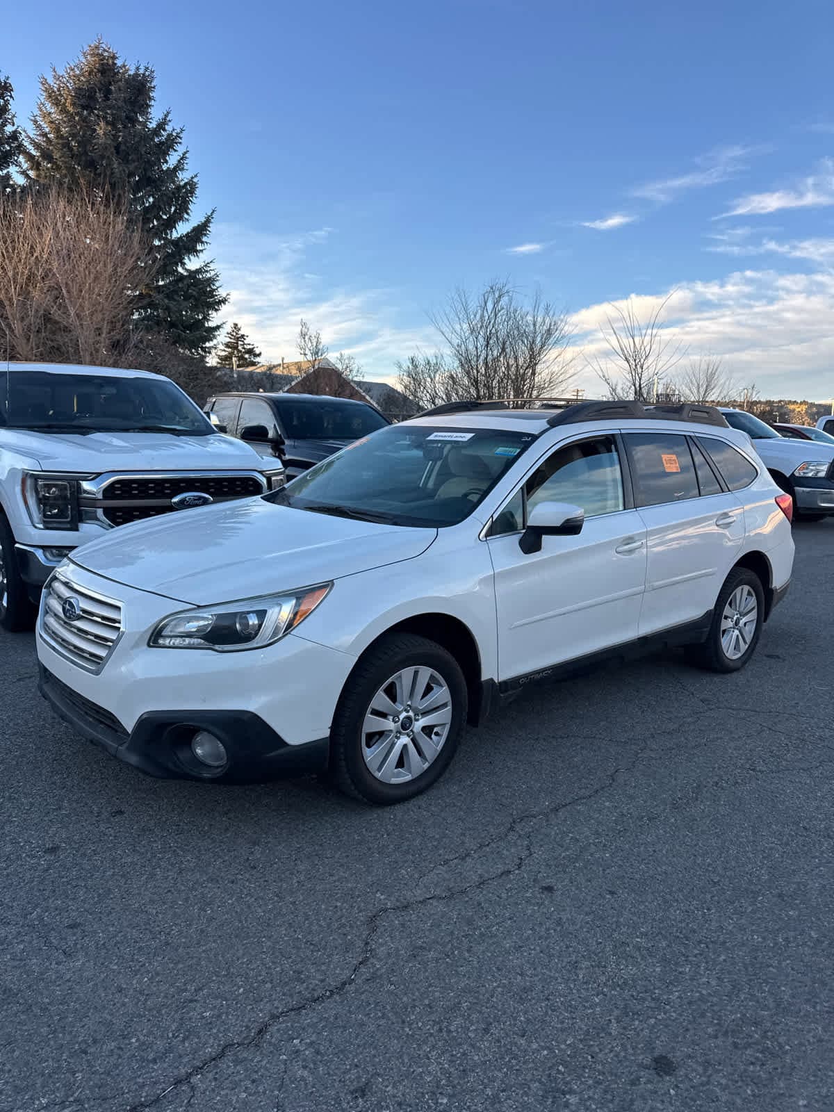 2016 Subaru Outback Premium's photo