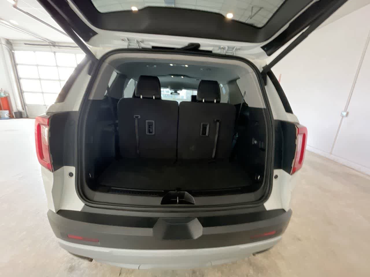 Thumbnail: 2020 GMC Acadia - 24