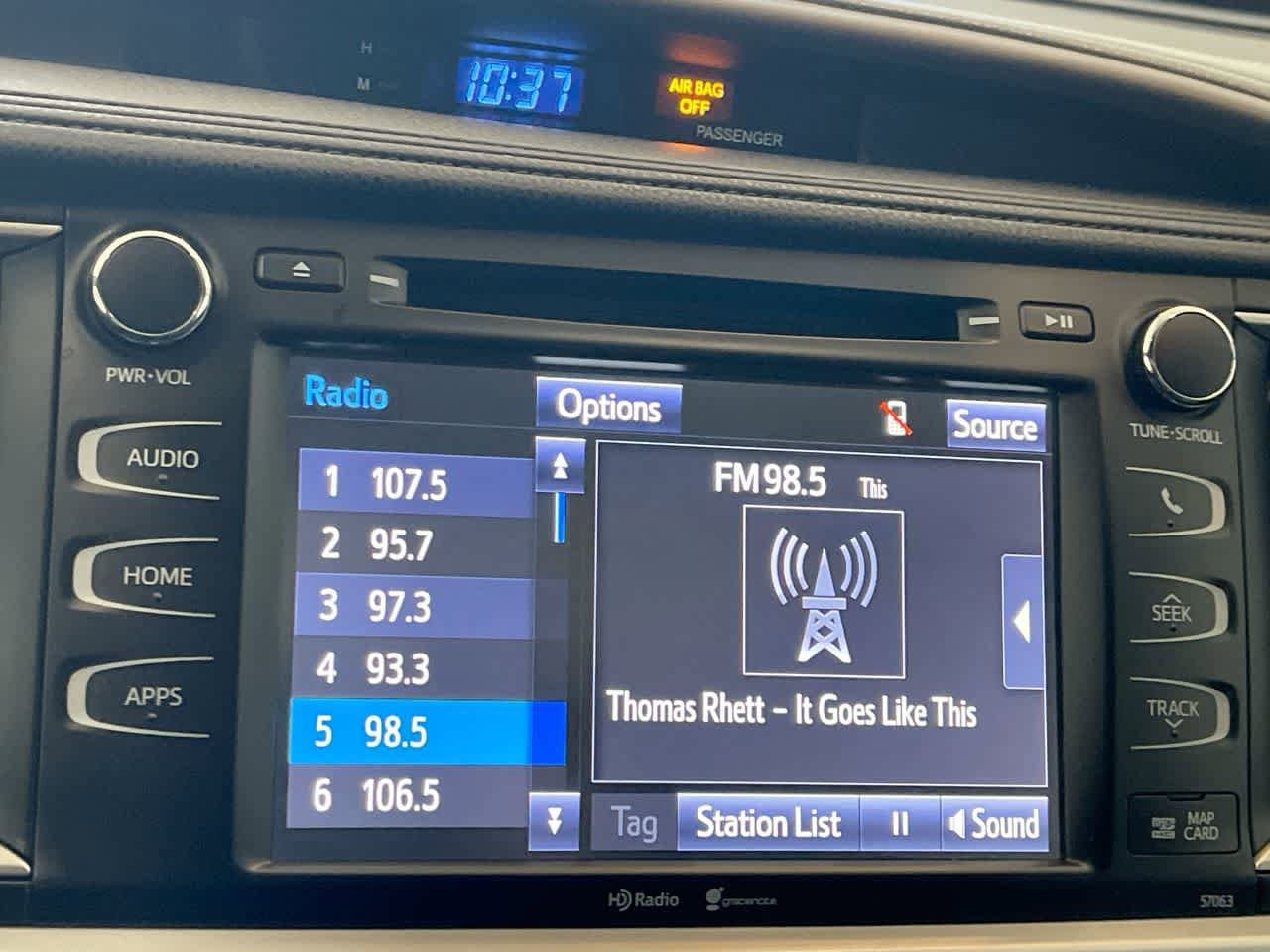 Thumbnail: 2015 Toyota Highlander - 16