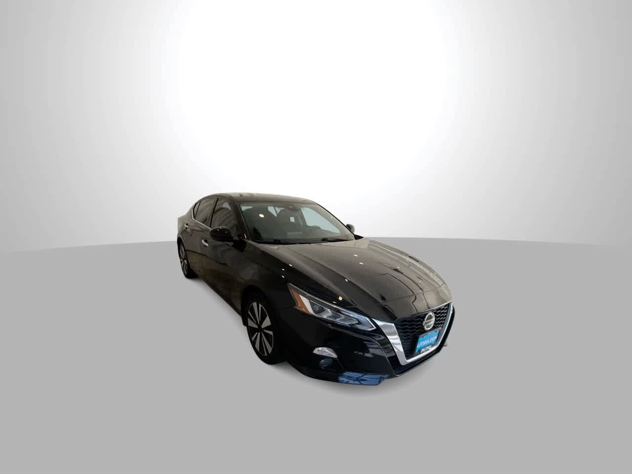 2019 Nissan Altima 2.5 SV photo 2