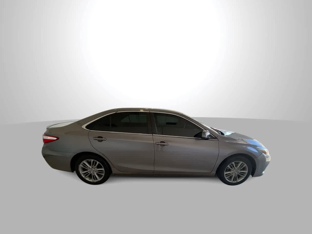 Thumbnail: 2016 Toyota Camry - 9