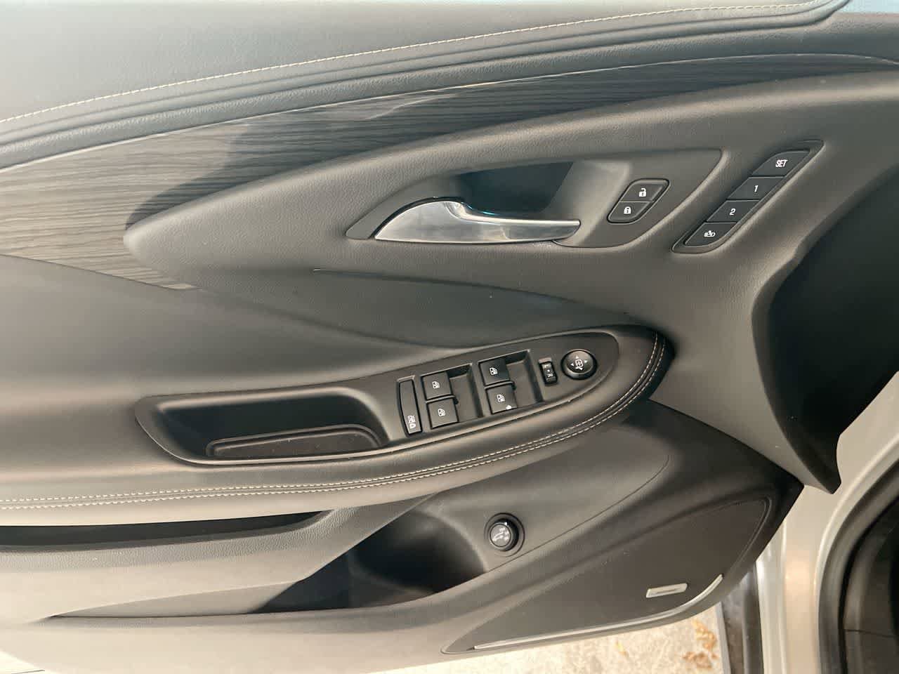 Thumbnail: 2017 Buick Envision - 13