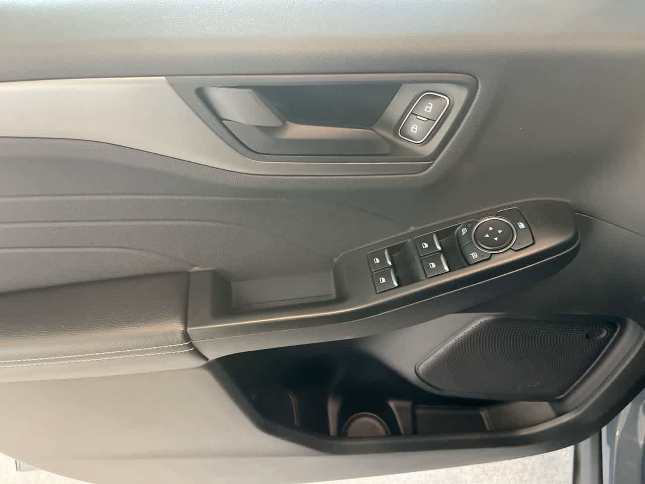 Thumbnail: 2025 Ford Escape - 13