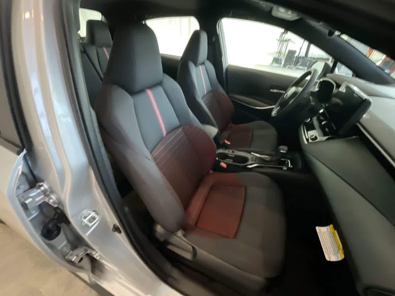 Thumbnail: 2025 Toyota Corolla - 24