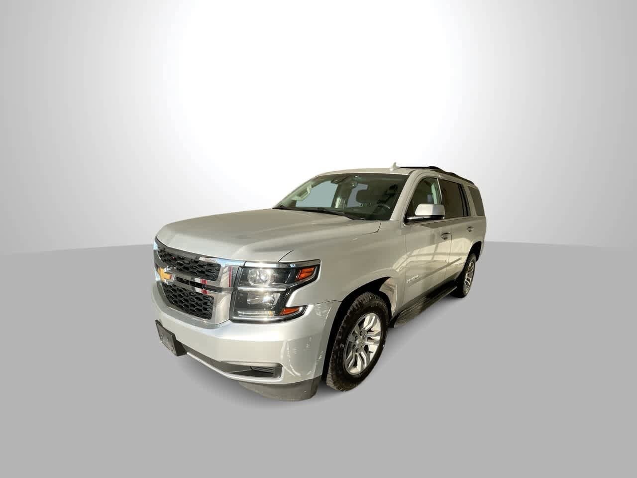 2017 Chevrolet Tahoe LT photo 4