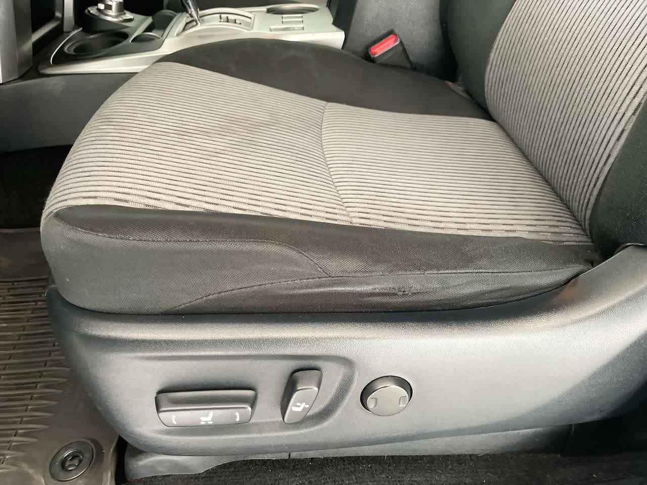 Thumbnail: 2017 Toyota 4Runner - 12