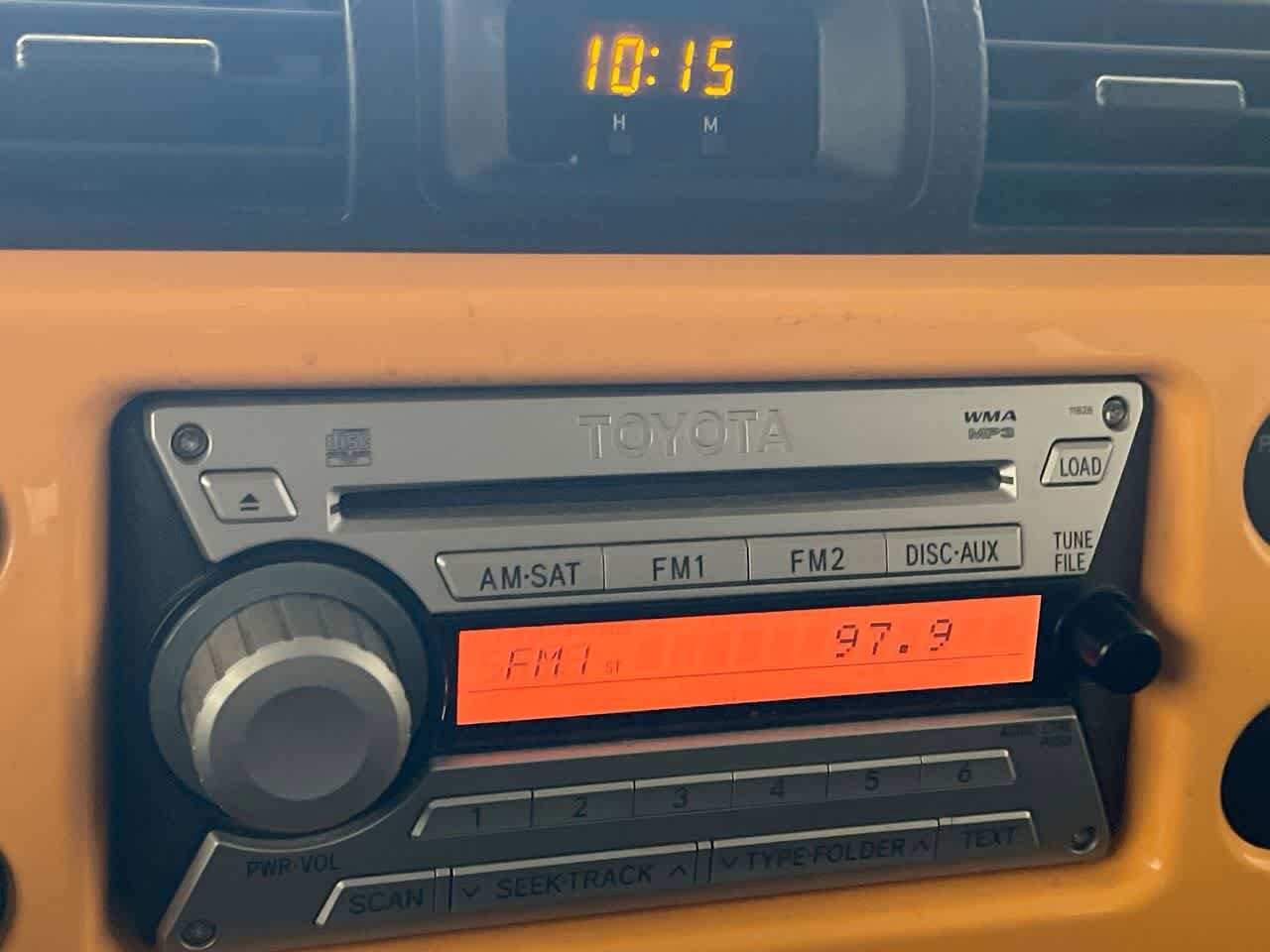 Thumbnail: 2009 Toyota FJ Cruiser - 16