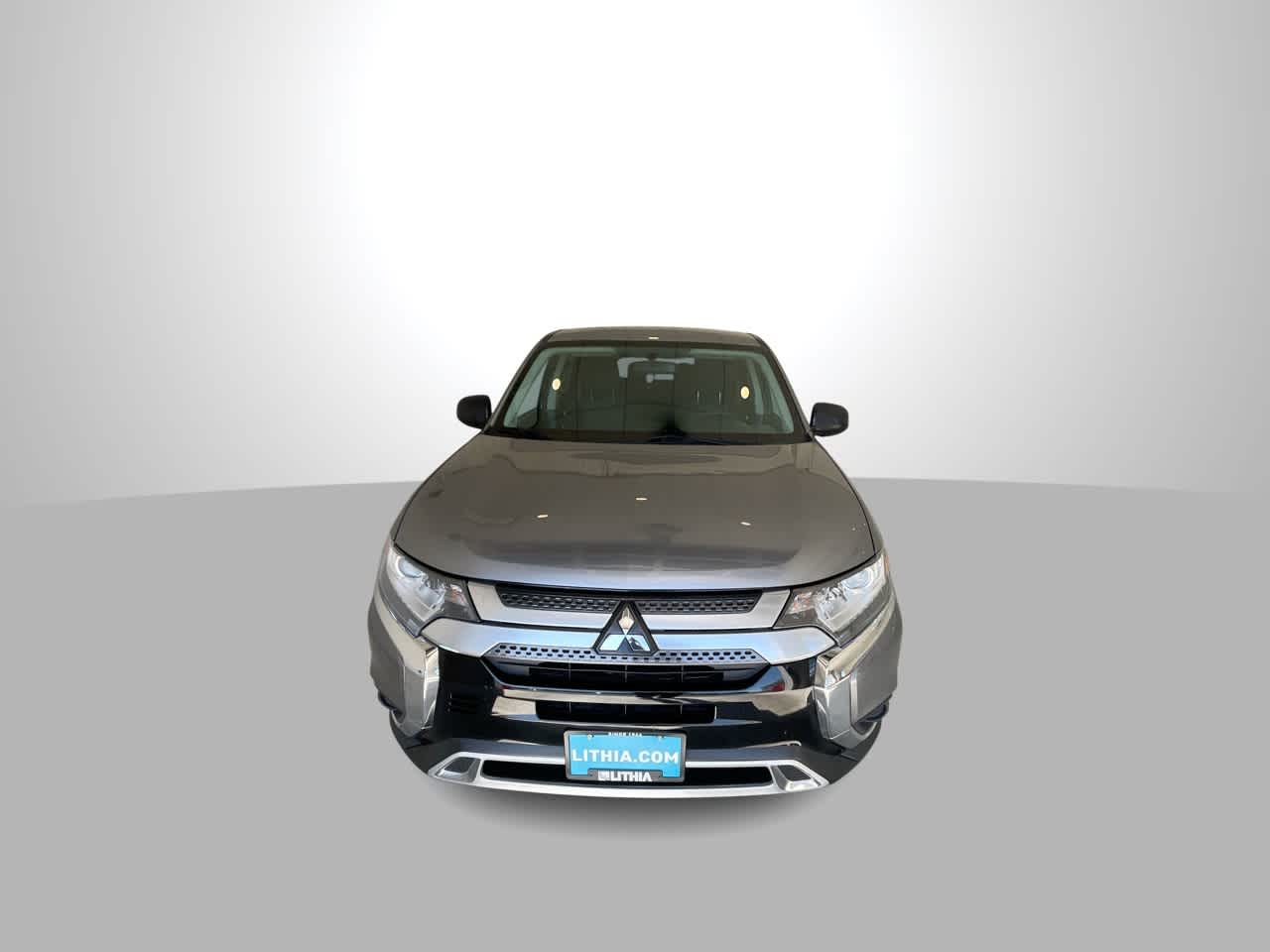 Thumbnail: 2020 Mitsubishi Outlander - 2