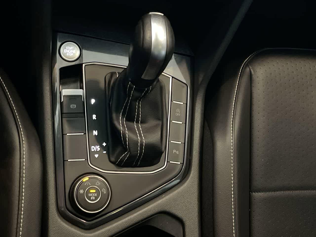 Thumbnail: 2021 Volkswagen Tiguan - 20