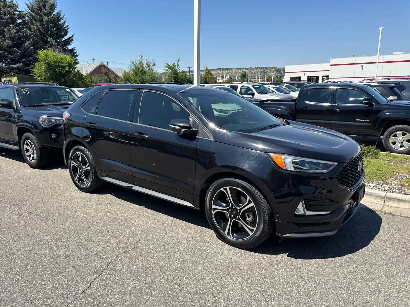 Thumbnail: 2020 Ford Edge - 10