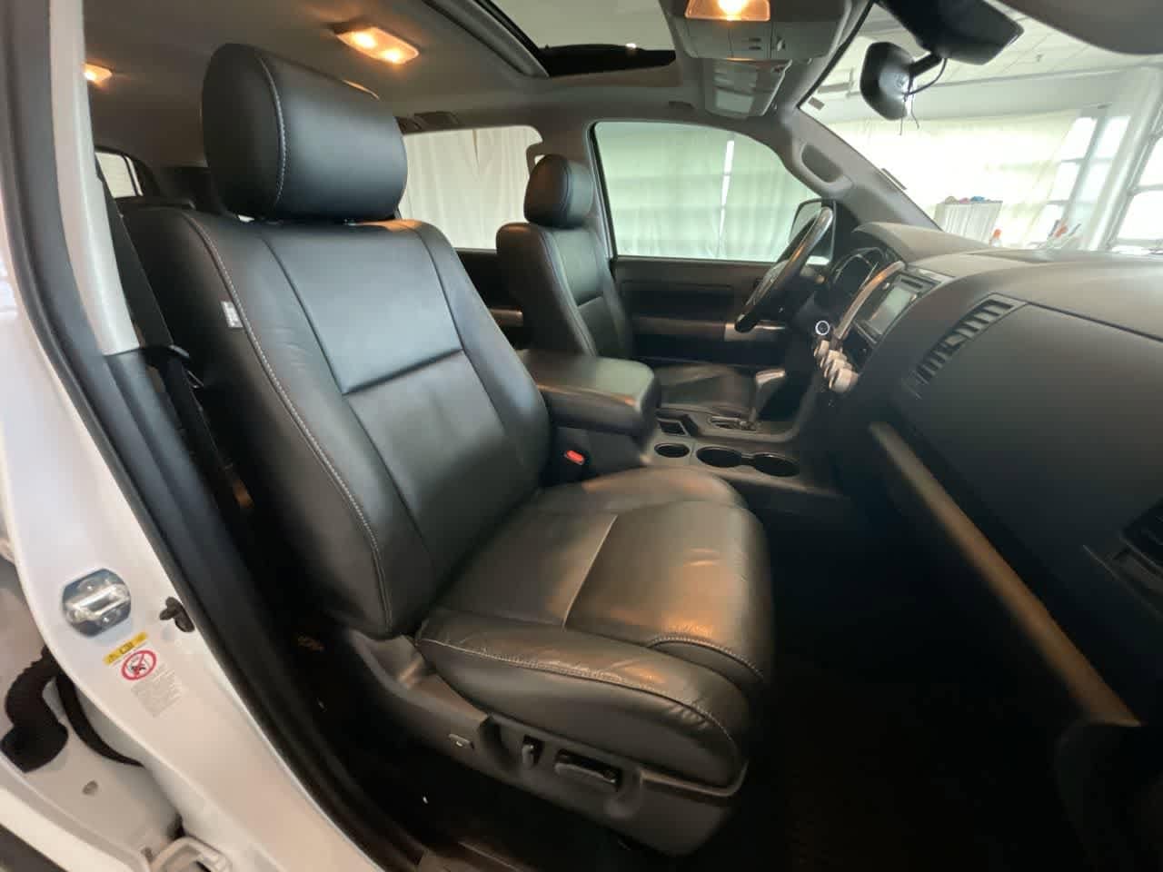 Thumbnail: 2019 Toyota Sequoia - 26