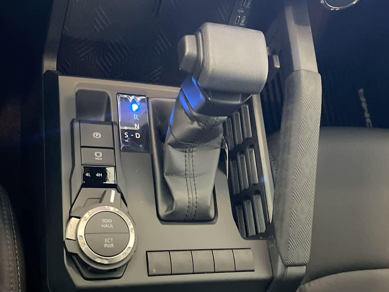 2026 Toyota Tacoma SR5 - Photo 20