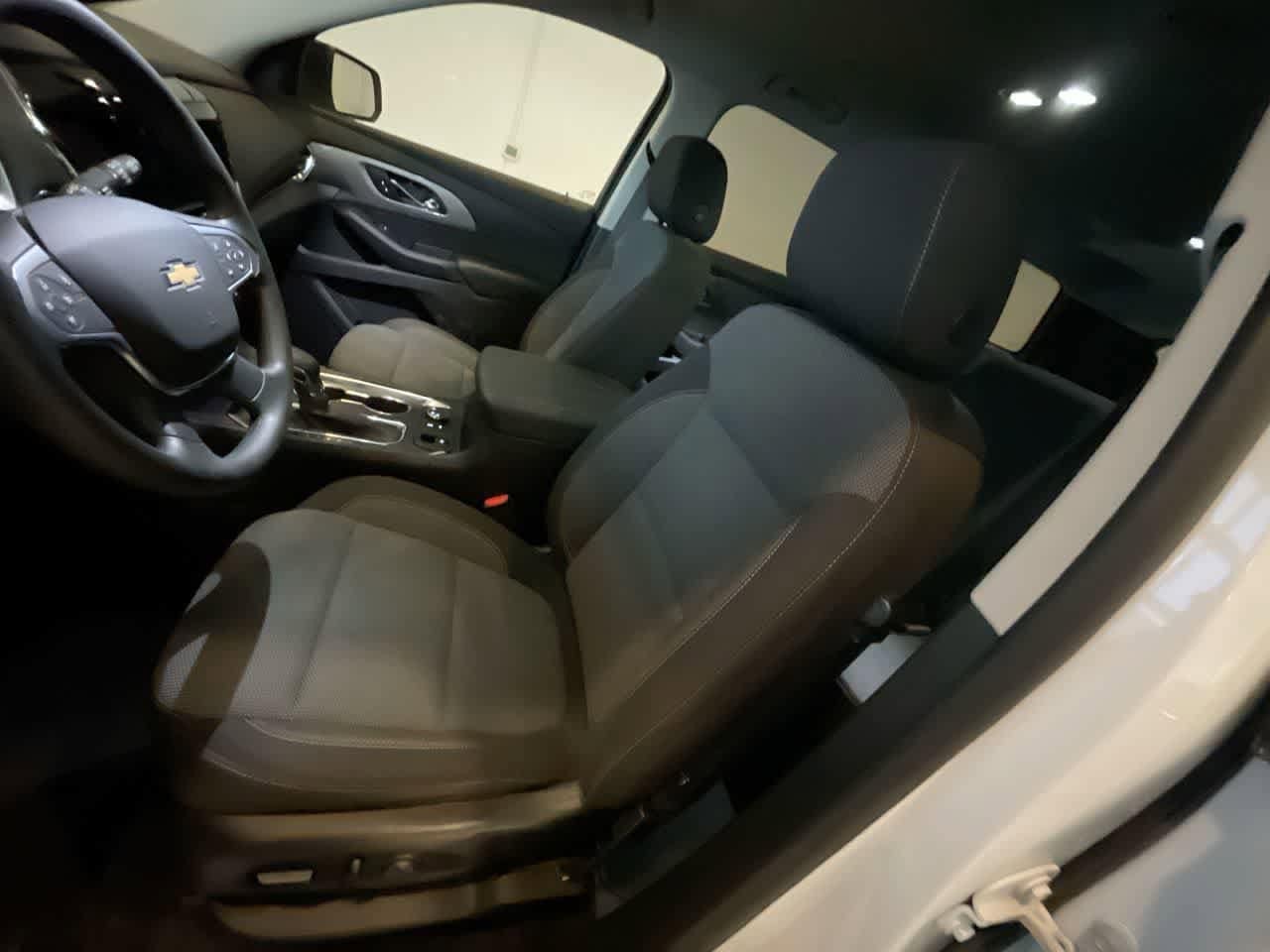 Thumbnail: 2021 Chevrolet Traverse - 11