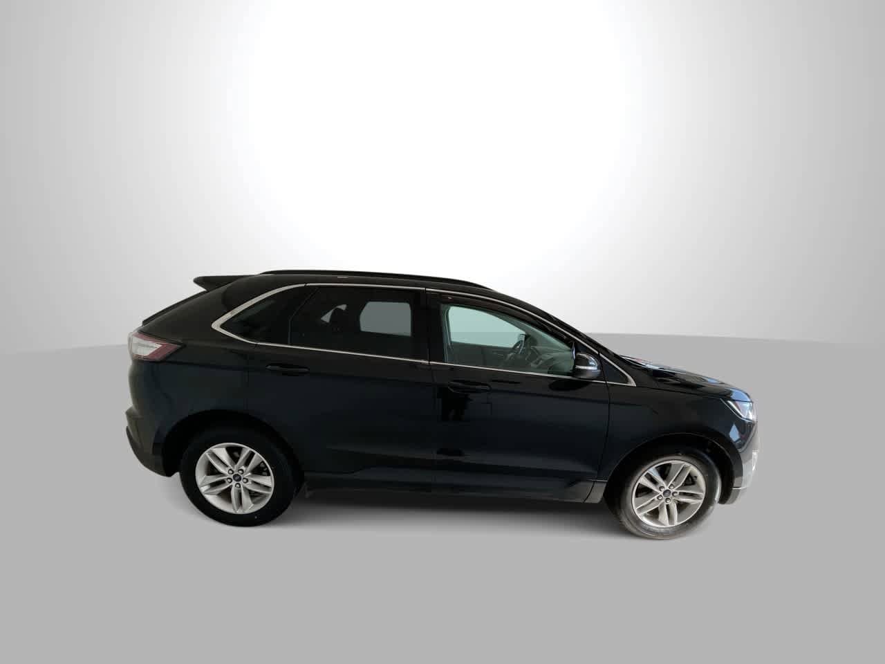 Thumbnail: 2015 Ford Edge - 9