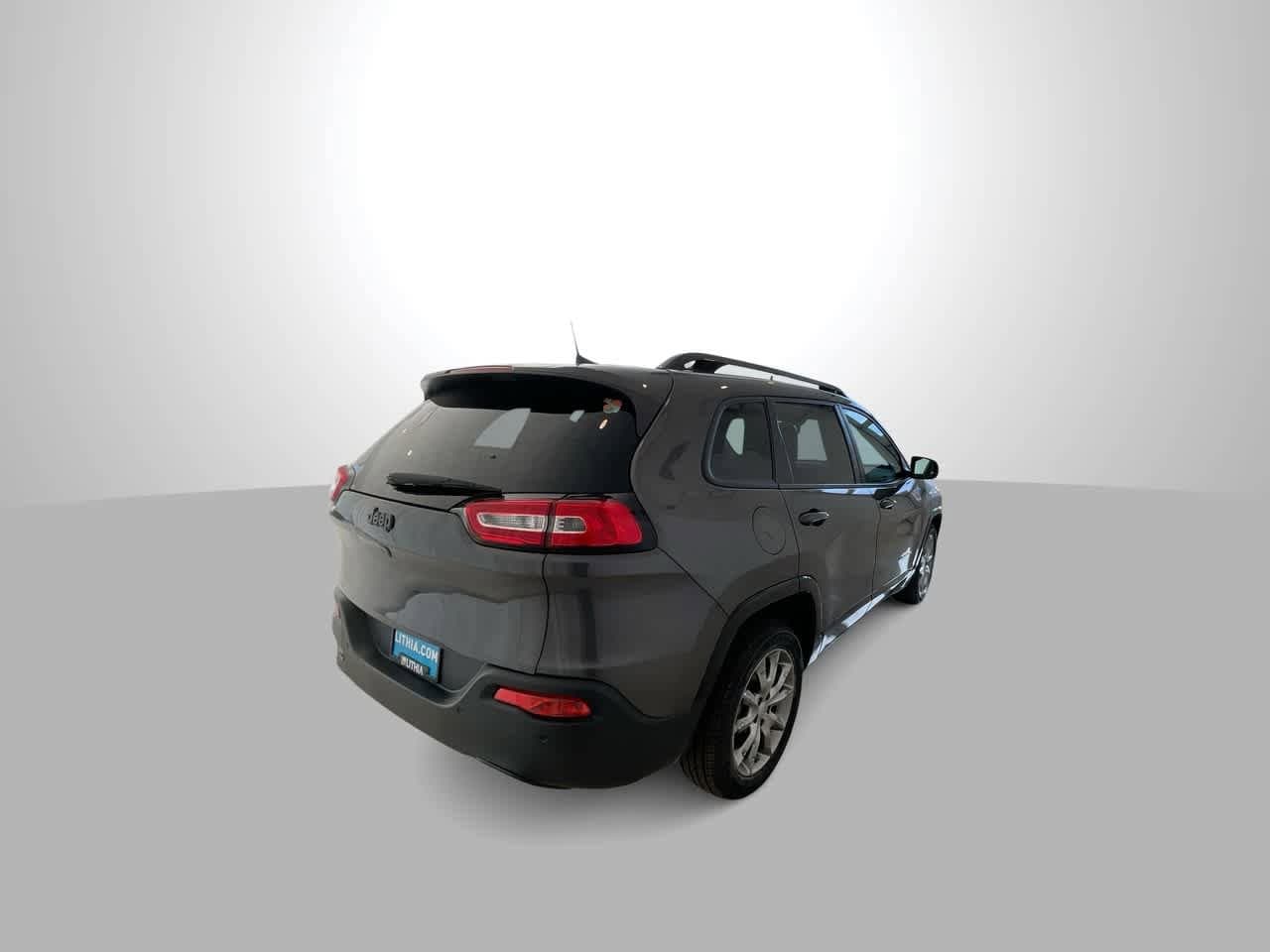 Thumbnail: 2018 Jeep Cherokee - 8