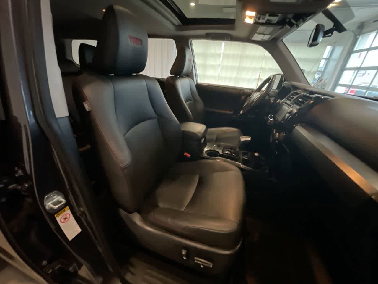 Thumbnail: 2019 Toyota 4Runner - 24