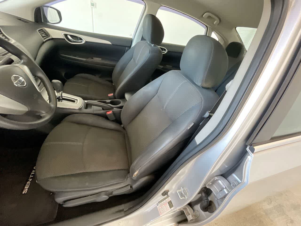 Thumbnail: 2014 Nissan Sentra - 11