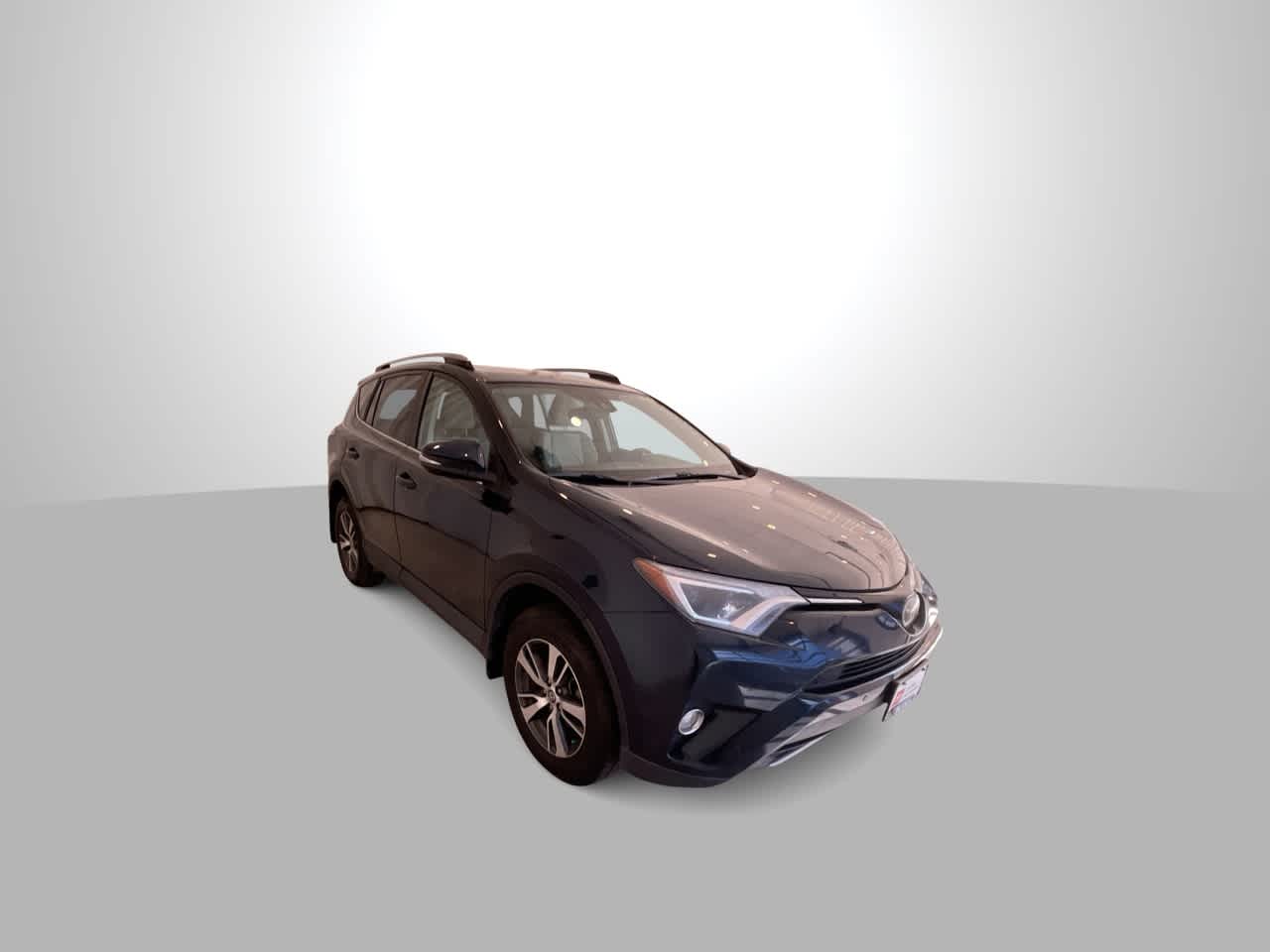 Thumbnail: 2018 Toyota RAV4 - 2