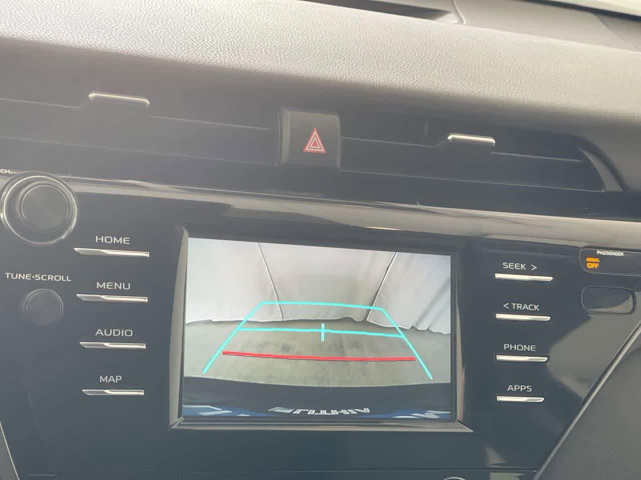 Thumbnail: 2019 Toyota Camry - 17