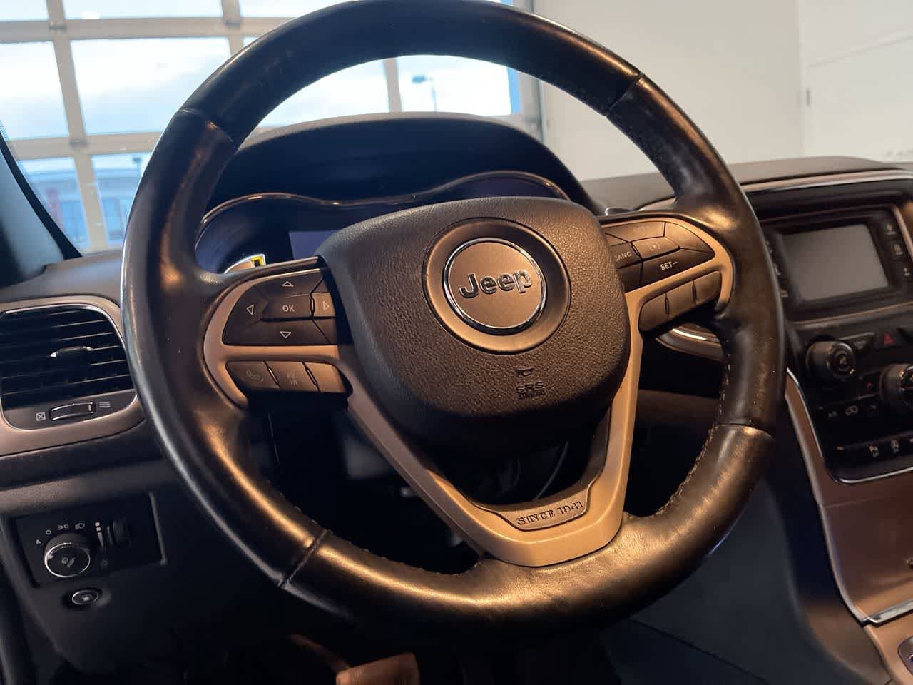 Thumbnail: 2017 Jeep Grand Cherokee - 14