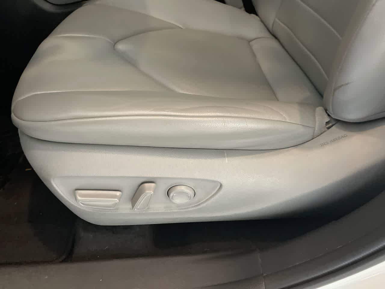 Thumbnail: 2020 Toyota Highlander - 12